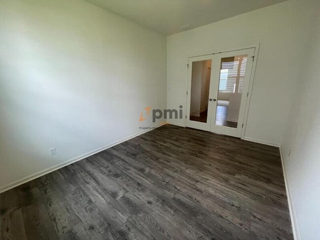 Building Photo - 7717 W 105th Pl