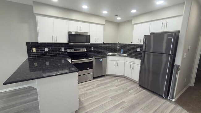 Building Photo - 1336 Olney Ave