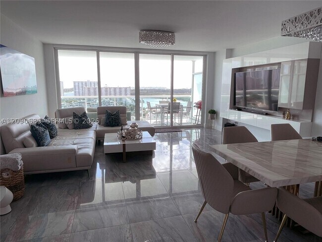 Building Photo - 400 Sunny Isles Blvd