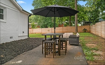 Building Photo - 3709 Sargeant Dr