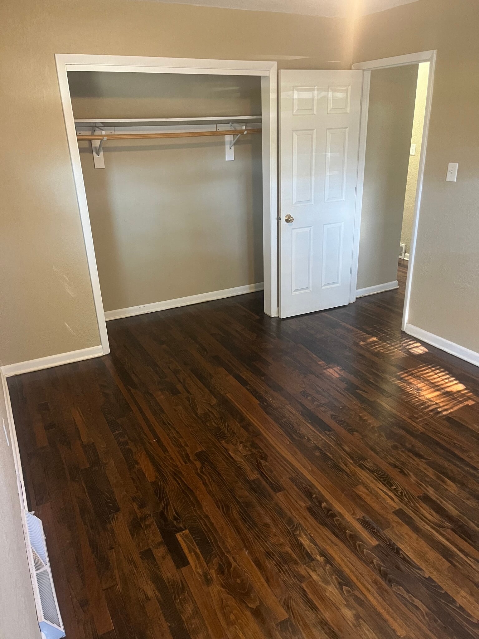 Building Photo - 6615 W Keefe Avenue Pky