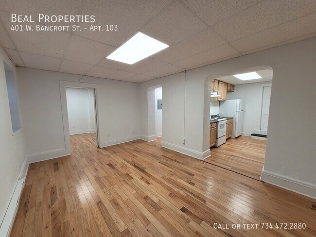 Building Photo - 401 W Bancroft St