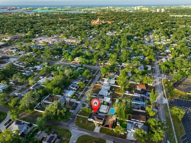 Building Photo - 5701 12th Ave S