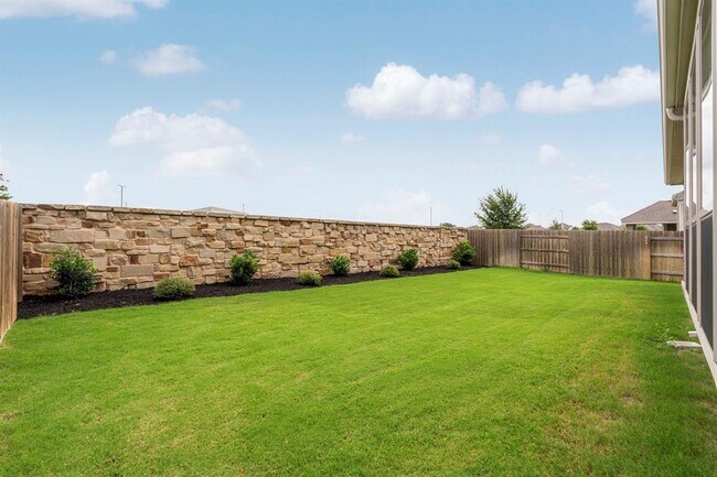 Building Photo - 1144 Cathedral Oaks Dr