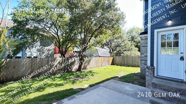 Building Photo - 2410 Gem Oak