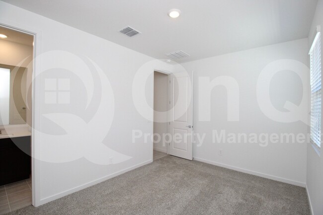 Building Photo - 183 S 176th Dr
