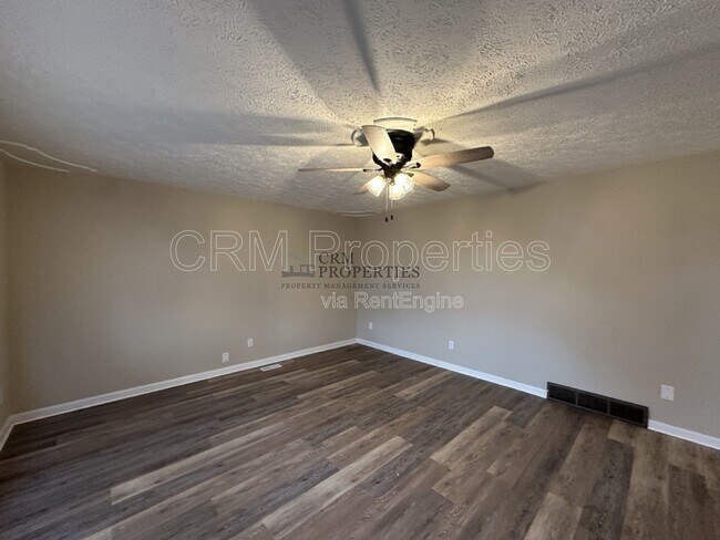 Building Photo - 1405 W Madison St