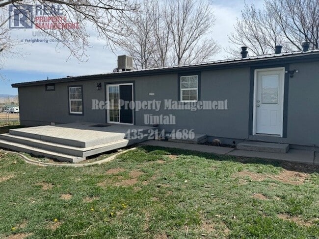 Building Photo - Cute 4 bedroom 2 bath room house