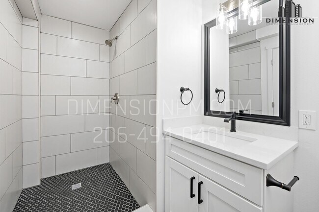 Building Photo - 13848 29th Ave S