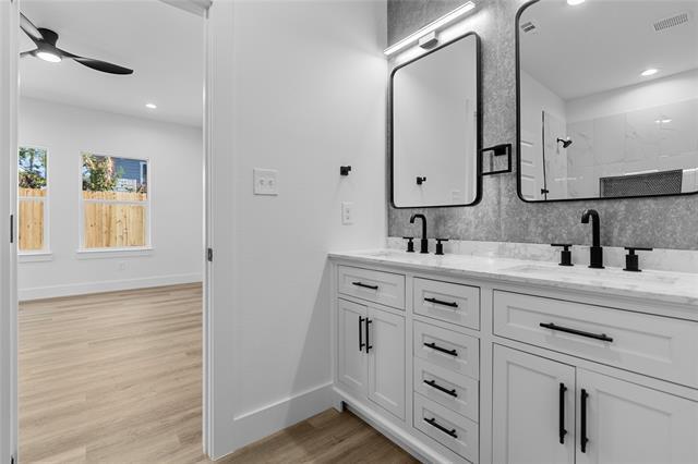 Building Photo - 2724 Swanson St