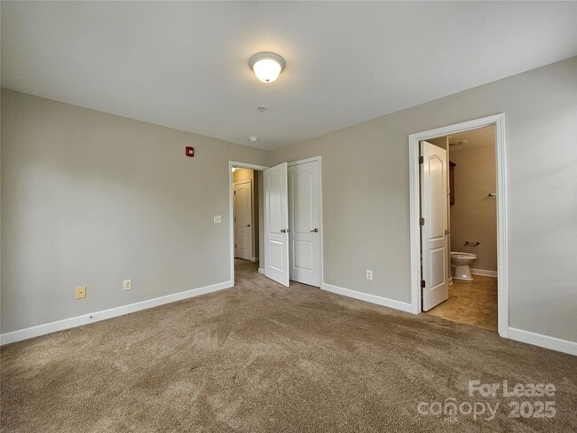 Building Photo - 8728 Arbor Creek Dr