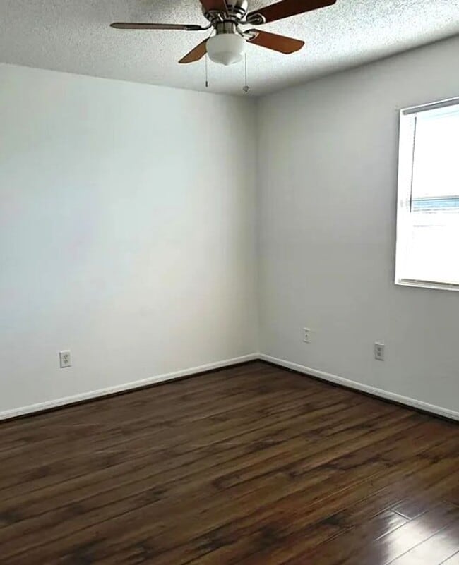 Building Photo - 4bd/2.5ba in Killeen Tx