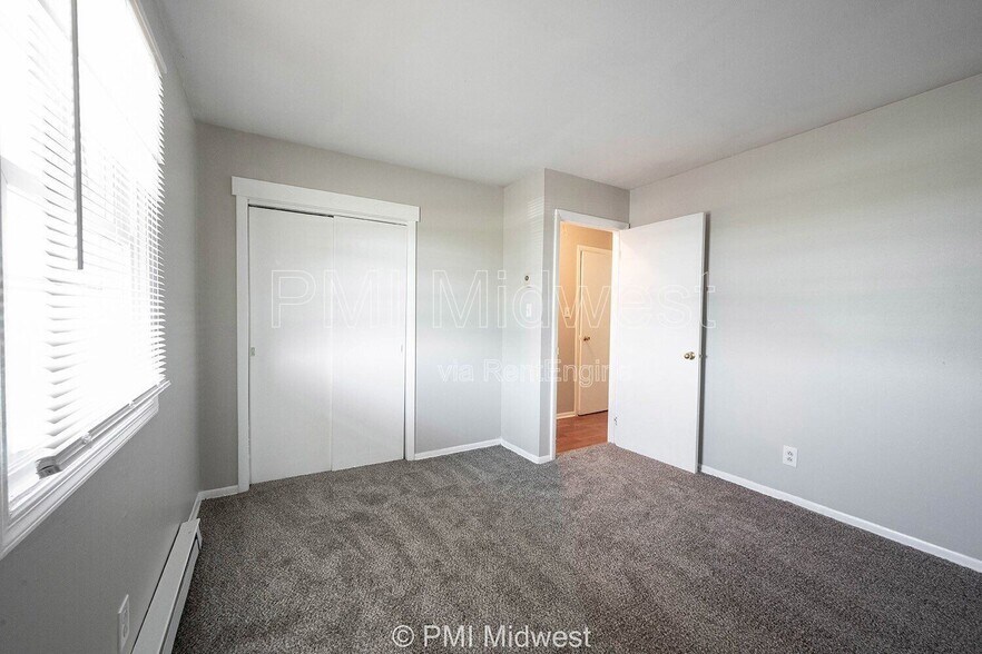 Building Photo - 2950 W U.S. 52