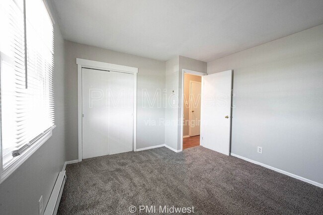 Building Photo - 2950 W U.S. 52