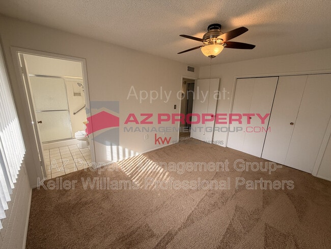 Building Photo - 10831 W Deanne Dr