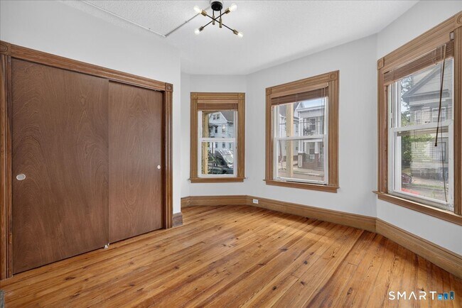 Building Photo - 35 Tilton St