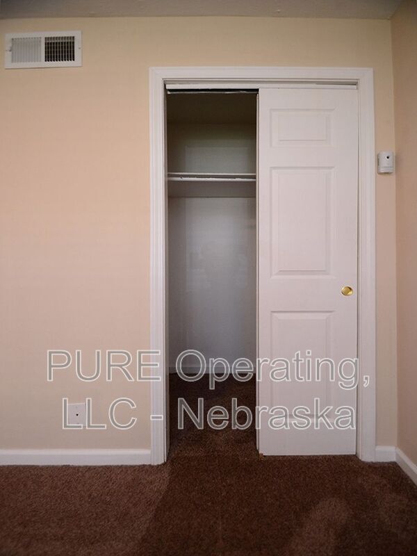 Building Photo - 612 N 46th St