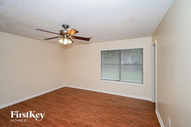 Building Photo - 3571 Millcreek Dr