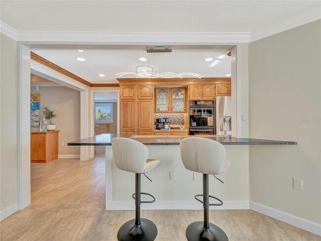 Building Photo - 10432 Sandpiper Rd W