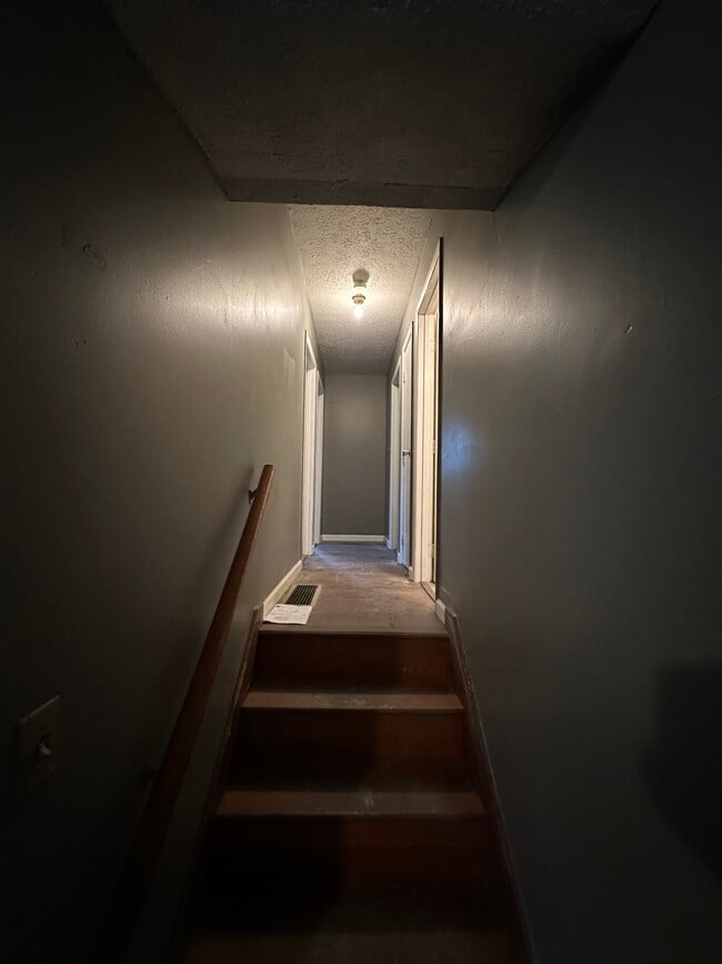 Building Photo - 4927 W Southern Ave