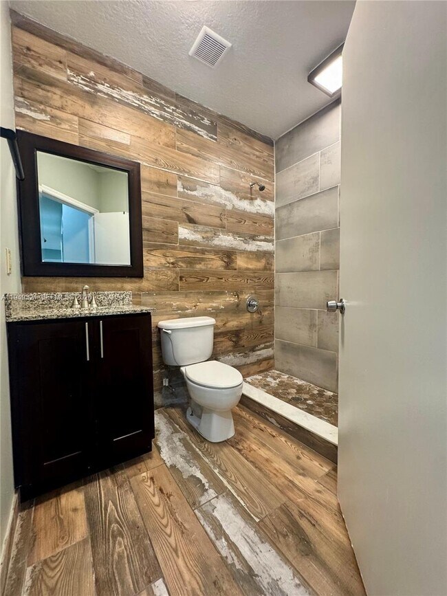 Building Photo - 603 NW 97th St