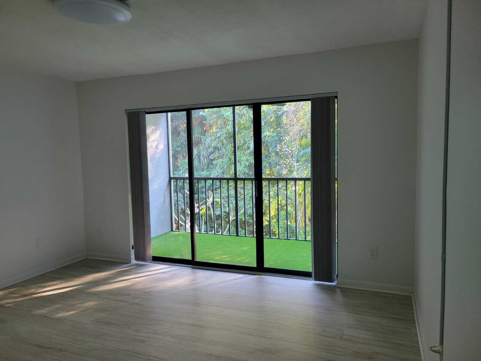 Building Photo - 9610 Green Cypress Ln