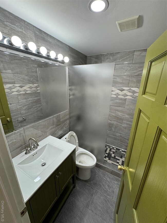 Building Photo - 103-14 169th St