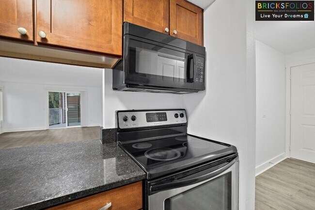 Building Photo - Nestled in the serene Eastgate neighborhood, Bellevue!