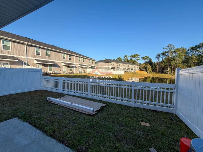 Building Photo - 714 Giese Ln