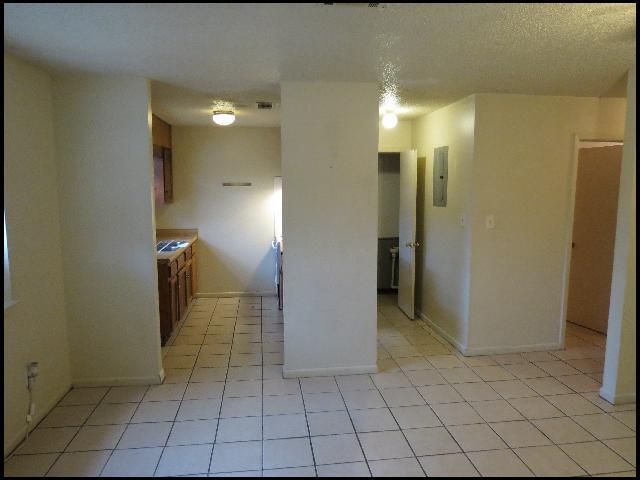 Building Photo - 7031 Jacksonville Cutoff Rd