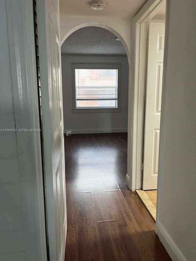 Building Photo - 1362 NW 24th Ave