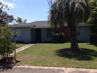 Building Photo - 1583 N Page Dr