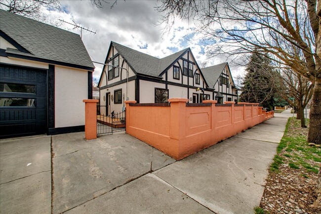 Building Photo - Stunning North End Boise Home – Timeless C...