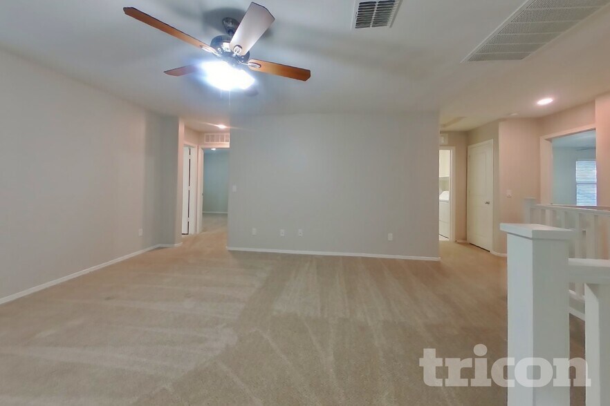 Building Photo - 11690 N 166th Dr