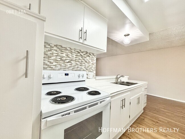 Building Photo - 17821 Sherman Way