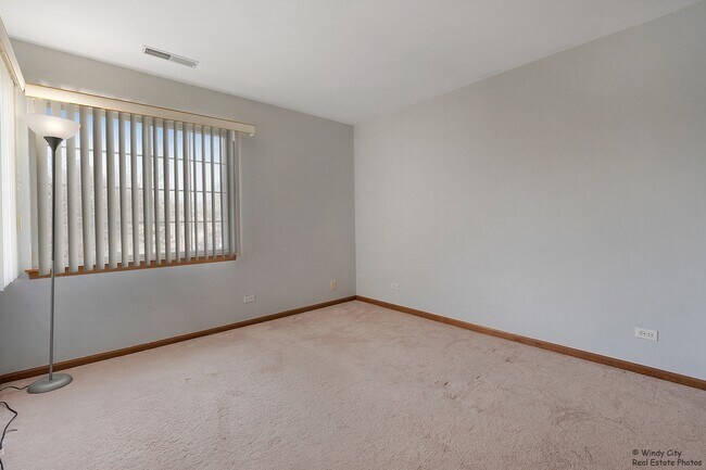 Building Photo - 2811 Odlum Dr