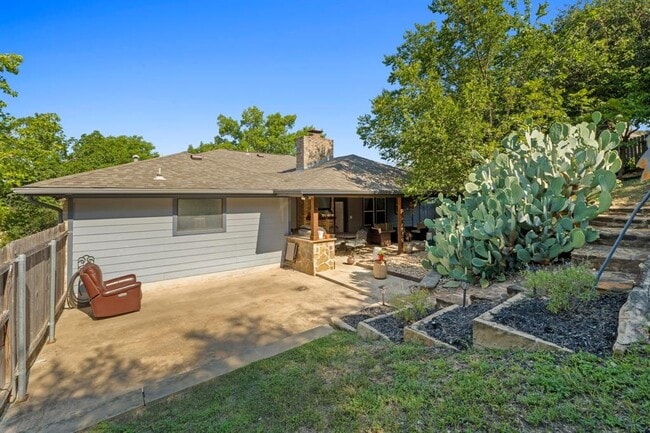 Building Photo - 10701 Leafwood Ln