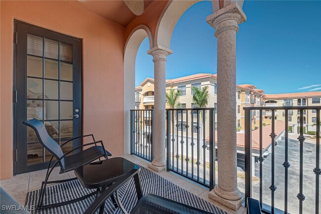 Building Photo - 8010 Via Sardinia St