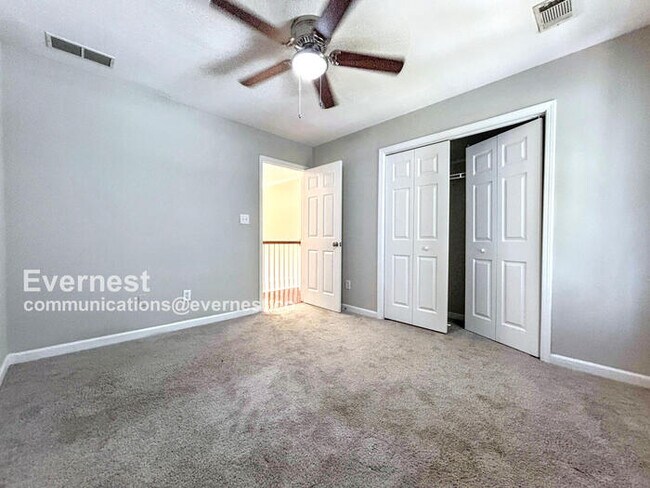 Building Photo - 3567 Montwood Ct