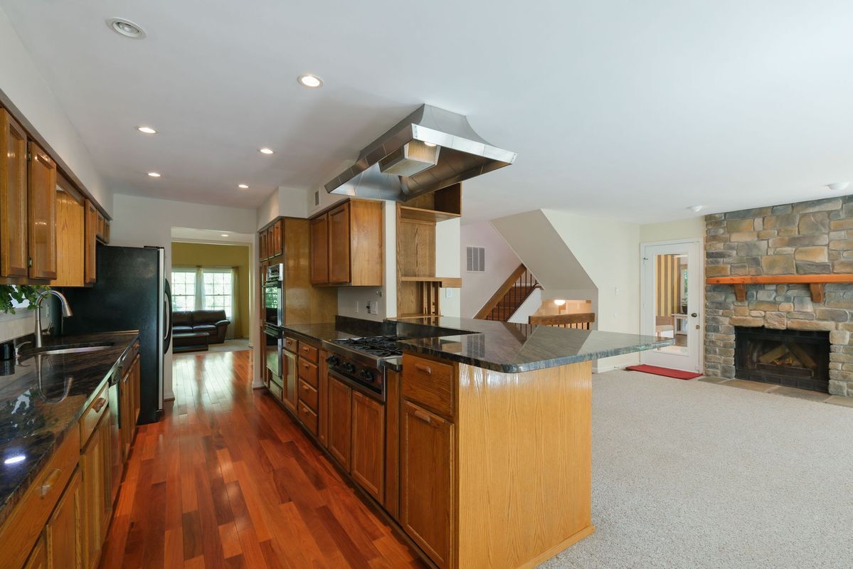 Building Photo - 14401 Rich Branch Dr
