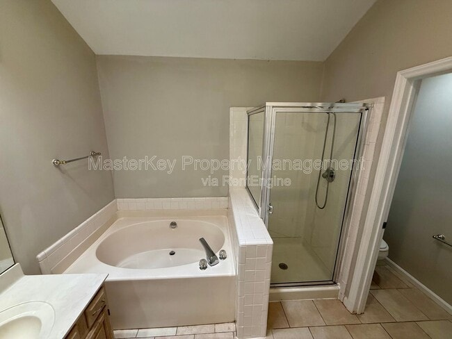 Building Photo - 103 Miramar Ct