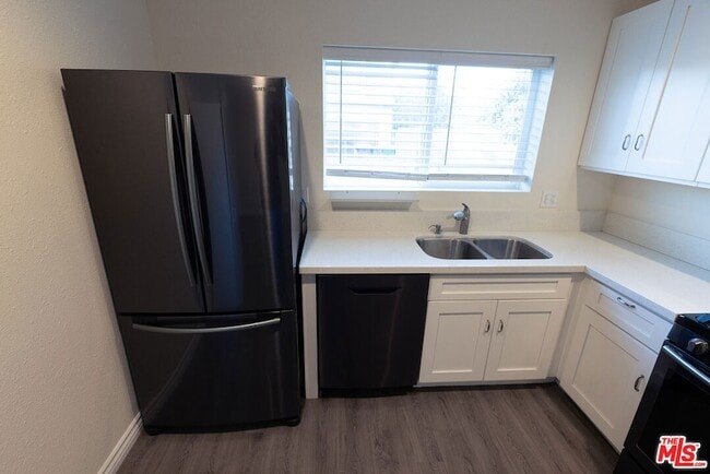 Building Photo - 20102 Baltar St