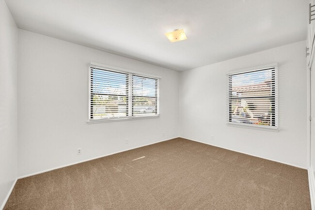 Building Photo - Adorable 2 Bed / 1 Bath Home In Pico Rivera near Birney Tech Academy