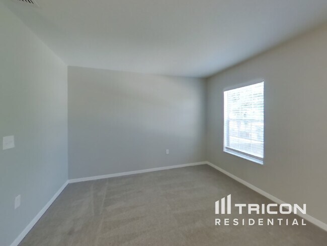 Building Photo - 9112 Bell Rock Pl