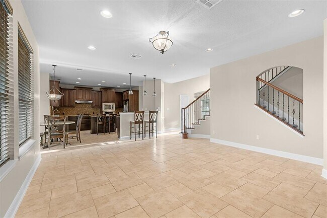 Building Photo - 3001 Lombardi Way