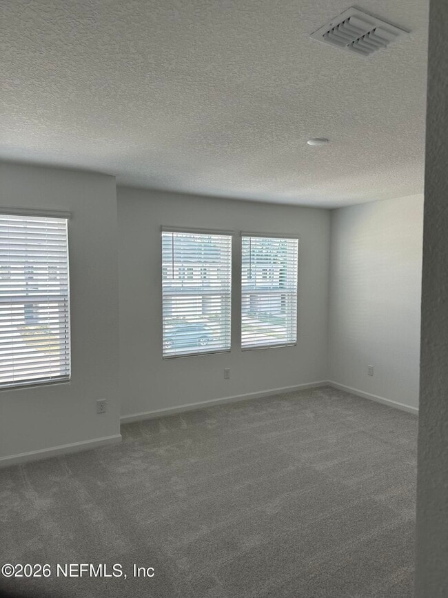 Building Photo - 535 Holly Lks Dr