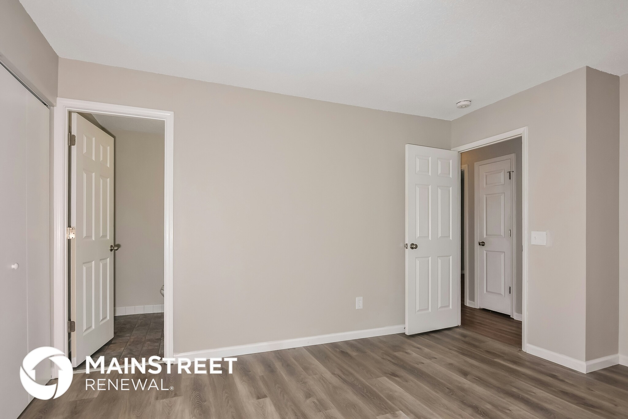 Building Photo - 5 Northwinds Dr