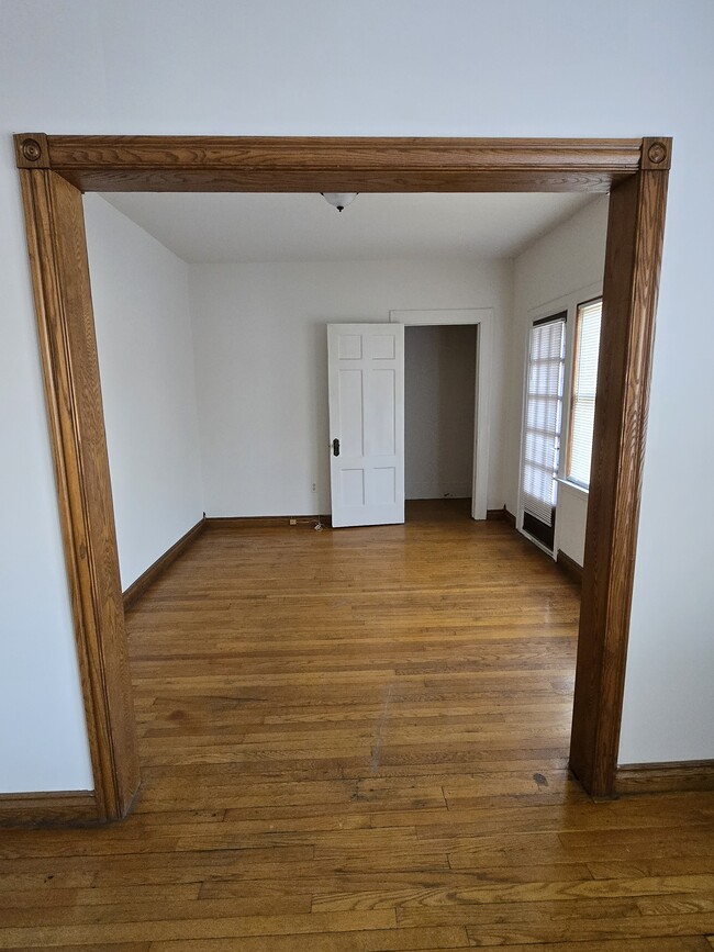 Building Photo - 4235 Trumbull
