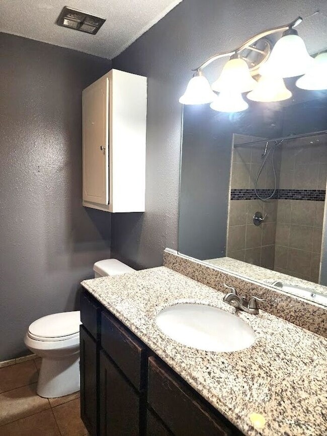 Building Photo - 3 Bed 2.5 Bath Apt NW OKC