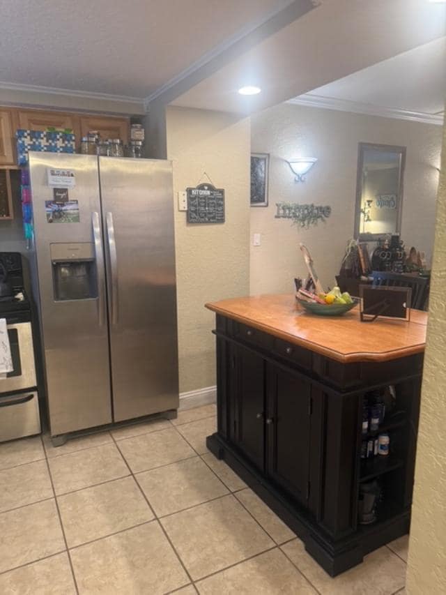 Building Photo - 1400 NE 57th Ct